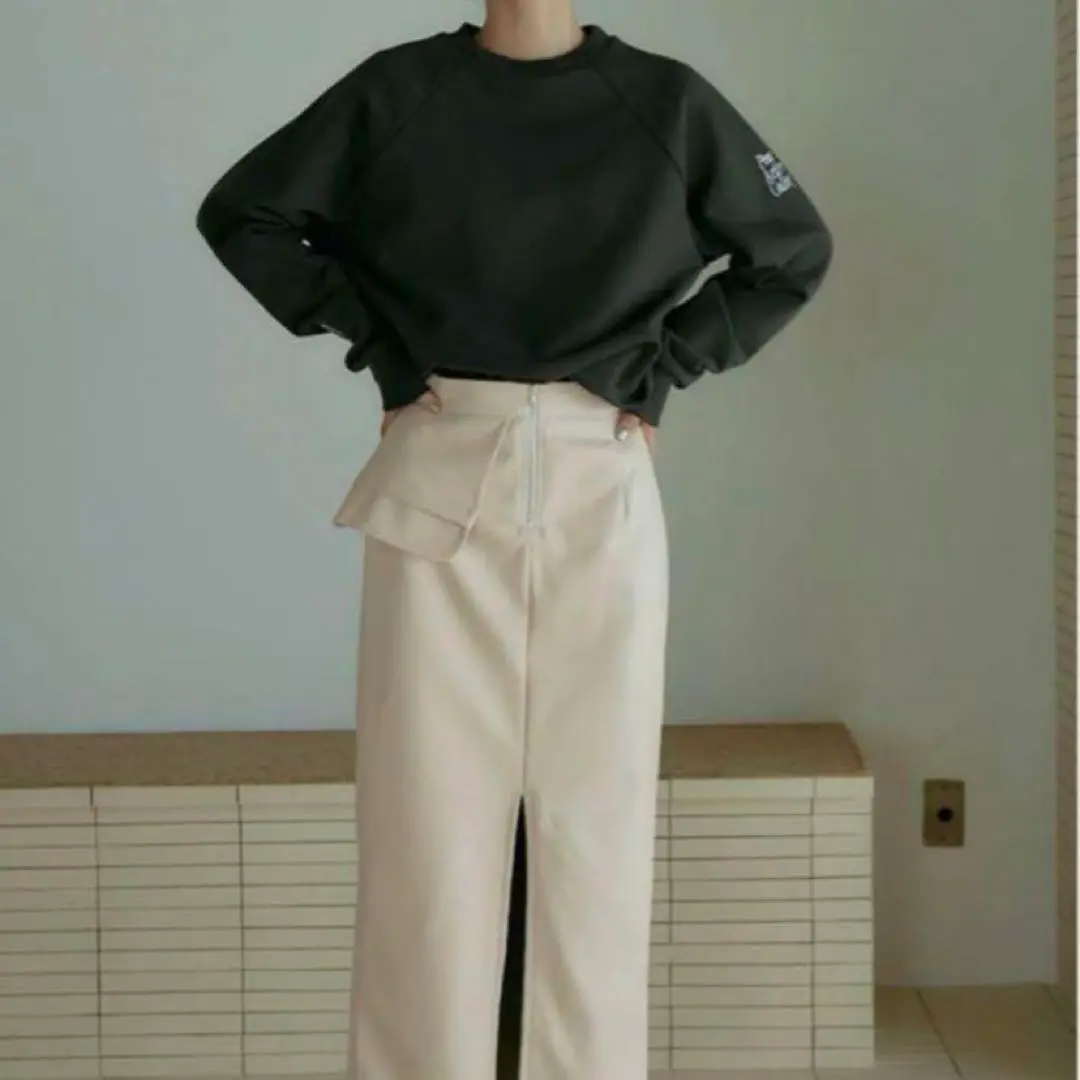 MEER.定価1.8万PEAR ACTIVE GALLERY SWEAT TOP