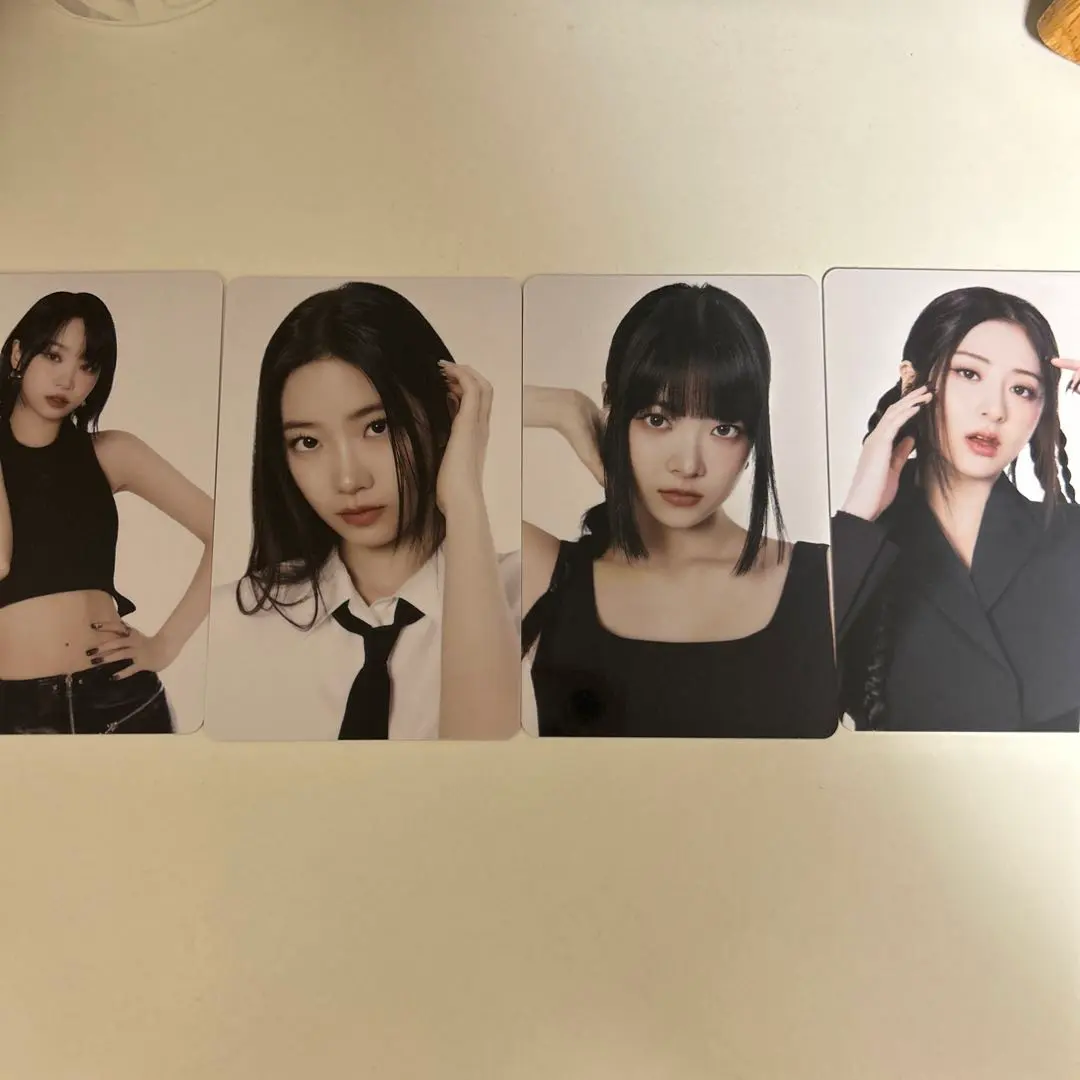 Thumbnail of LE SSERAFIM Random Trading Cards - FLAME RISES IN JAPAN