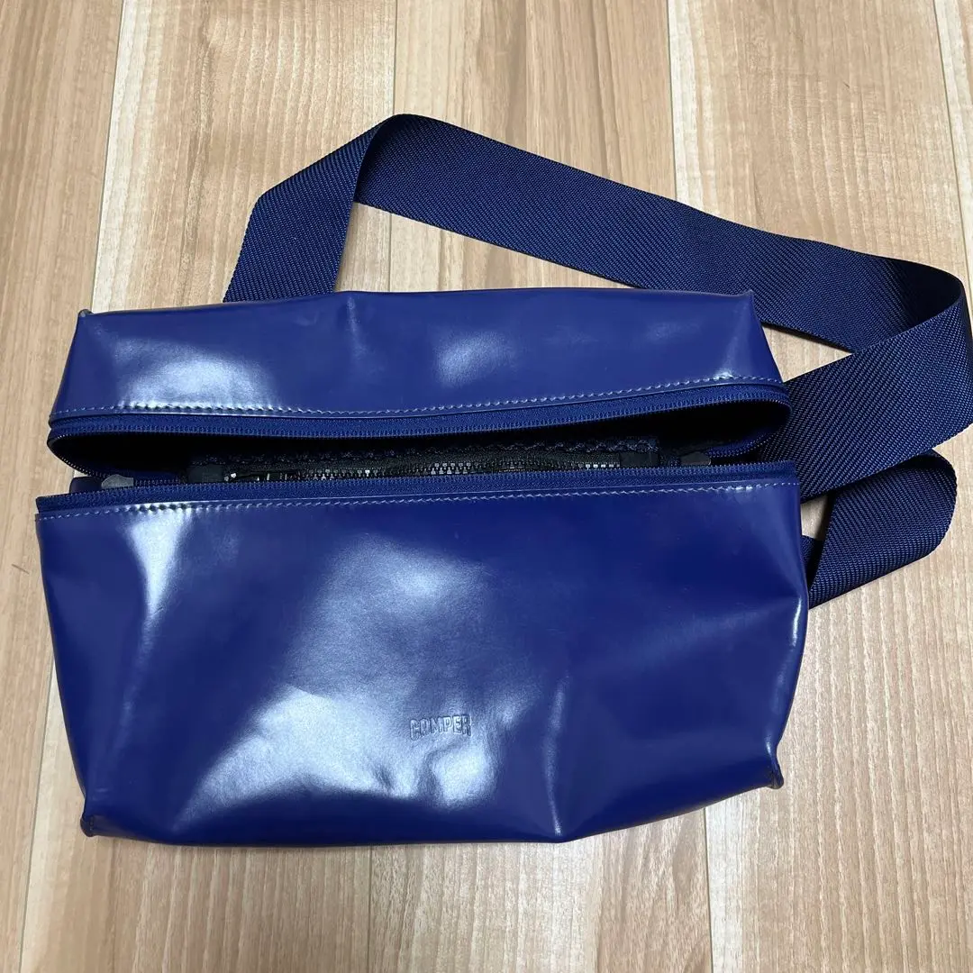 ☆美品☆CAMPER カンペール　ボディバッグ　ユニセックス　本革　濃紺 楽天市場】カンペール（バッグ・小物・ブランド雑貨）の通販