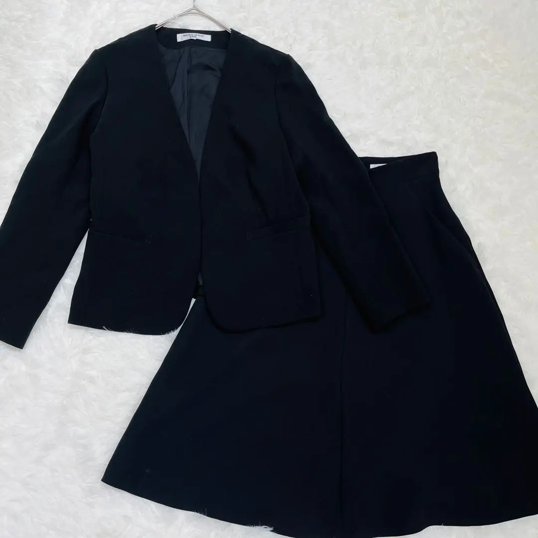 Thumbnail of Natural Beauty Basic - Collarless Suit Set - Size S