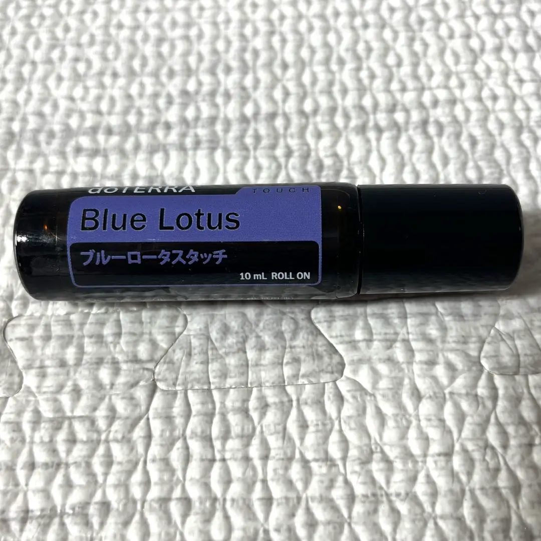 未開封　ドテラdoTERRA 高価なブルーロータスタッチをお安く♡10ml doTERRA ドテラ ブルーロータス タッチ 10mL 新品 未開封 限定品