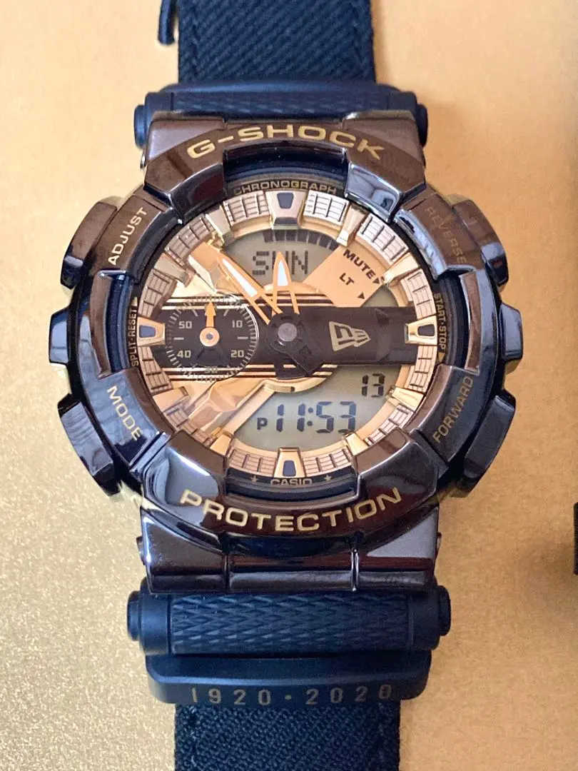 【美品】カシオ／G-SHOCK ニューエラコラボ GA-110NE-9A／QZ 美品】カシオ／G-SHOCK ニューエラコラボ GA-110NE-9A／QZ