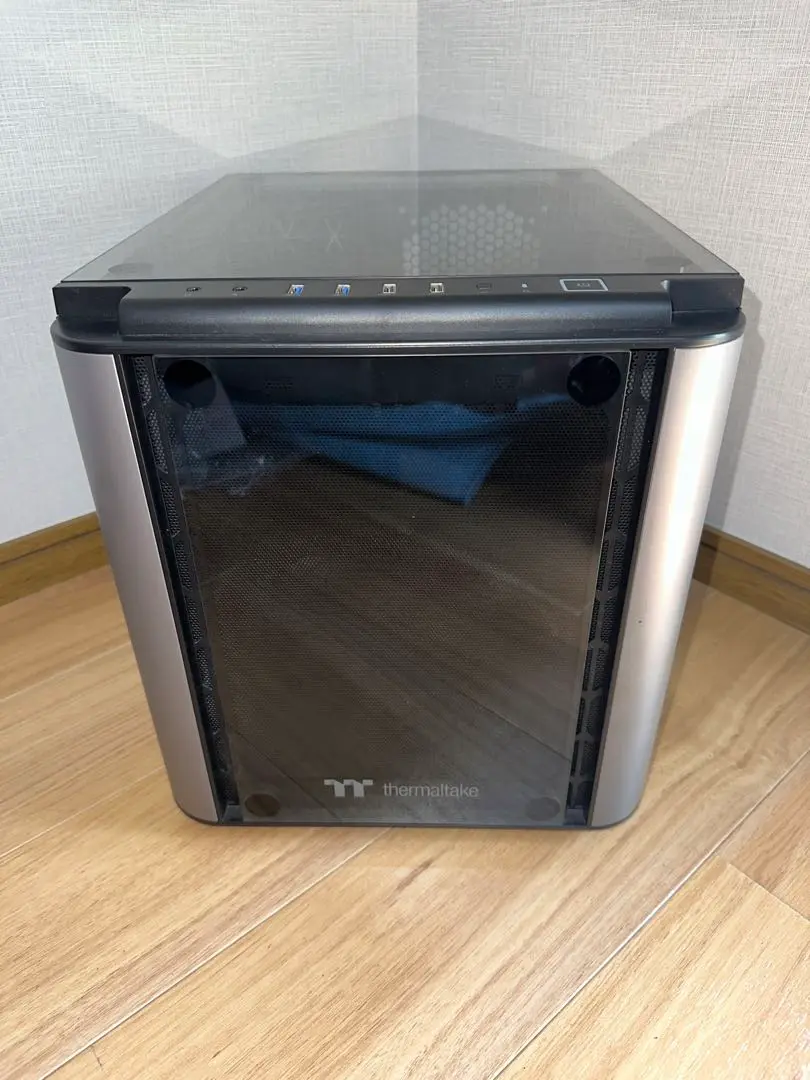 Thermaltake LEVEL 20 VT 中古 Amazon | Thermaltake LEVEL 20 VT キューブ型PCケース[MicroATX