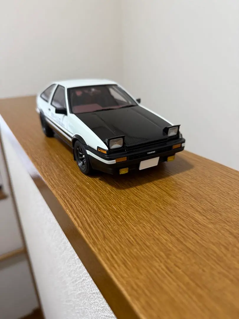 オートアート　1/18 AE86 頭文字D　プロジェクトDver. Amazon | AUTOart 1/18 トヨタ スプリンタートレノ (AE86) 頭