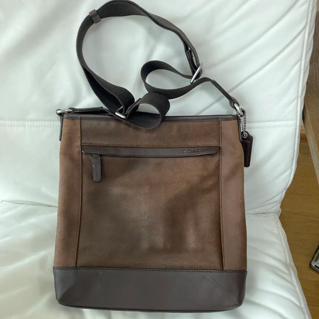 ★Coach【コーチ】F70920 ショルダーバッグ/サコッシュ ブラウン 美品 ☆Coach【コーチ】F70920 ショルダーバッグ/サコッシュ ブラウン