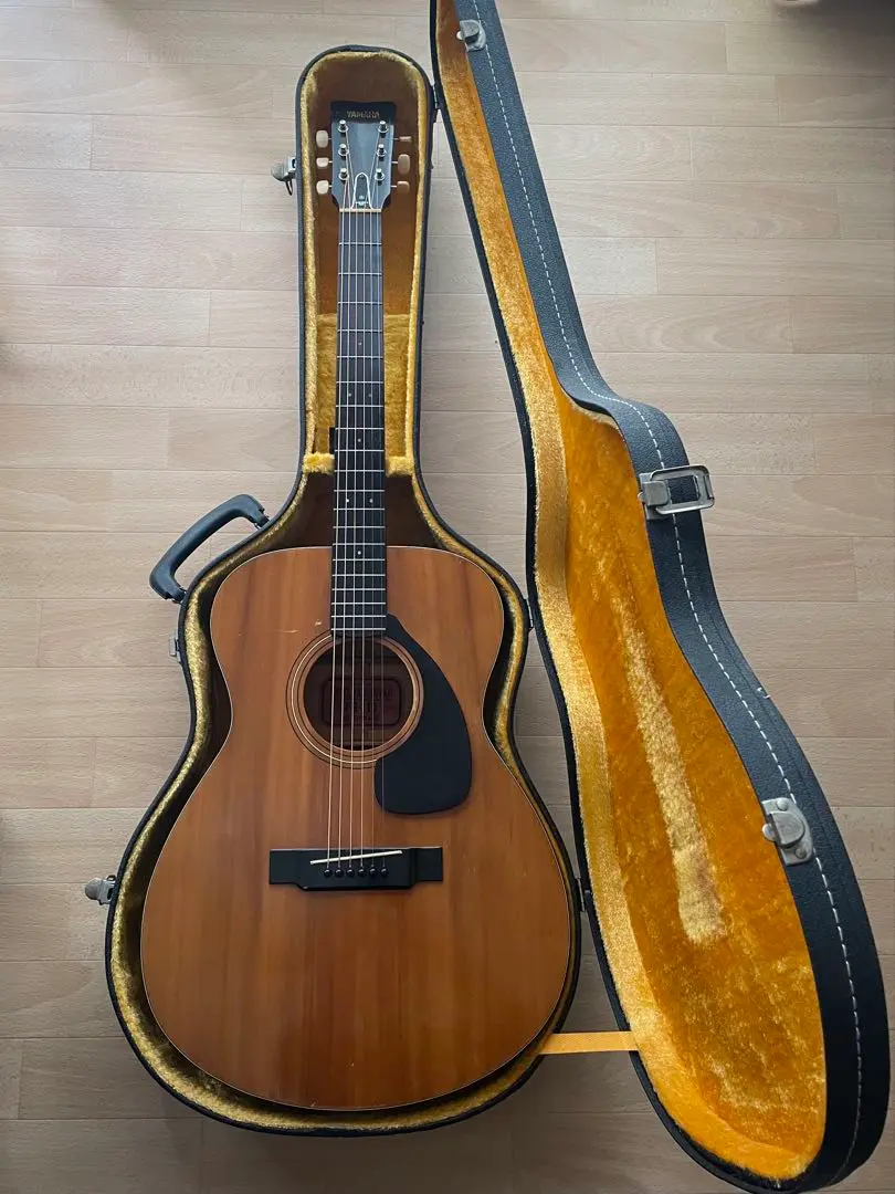 希少 1960年代製造　YAMAHA FG-110 赤ラベル ジャンク YAMAHA FG-110 '68 初期 赤ラベル 小振りフォークサイズ