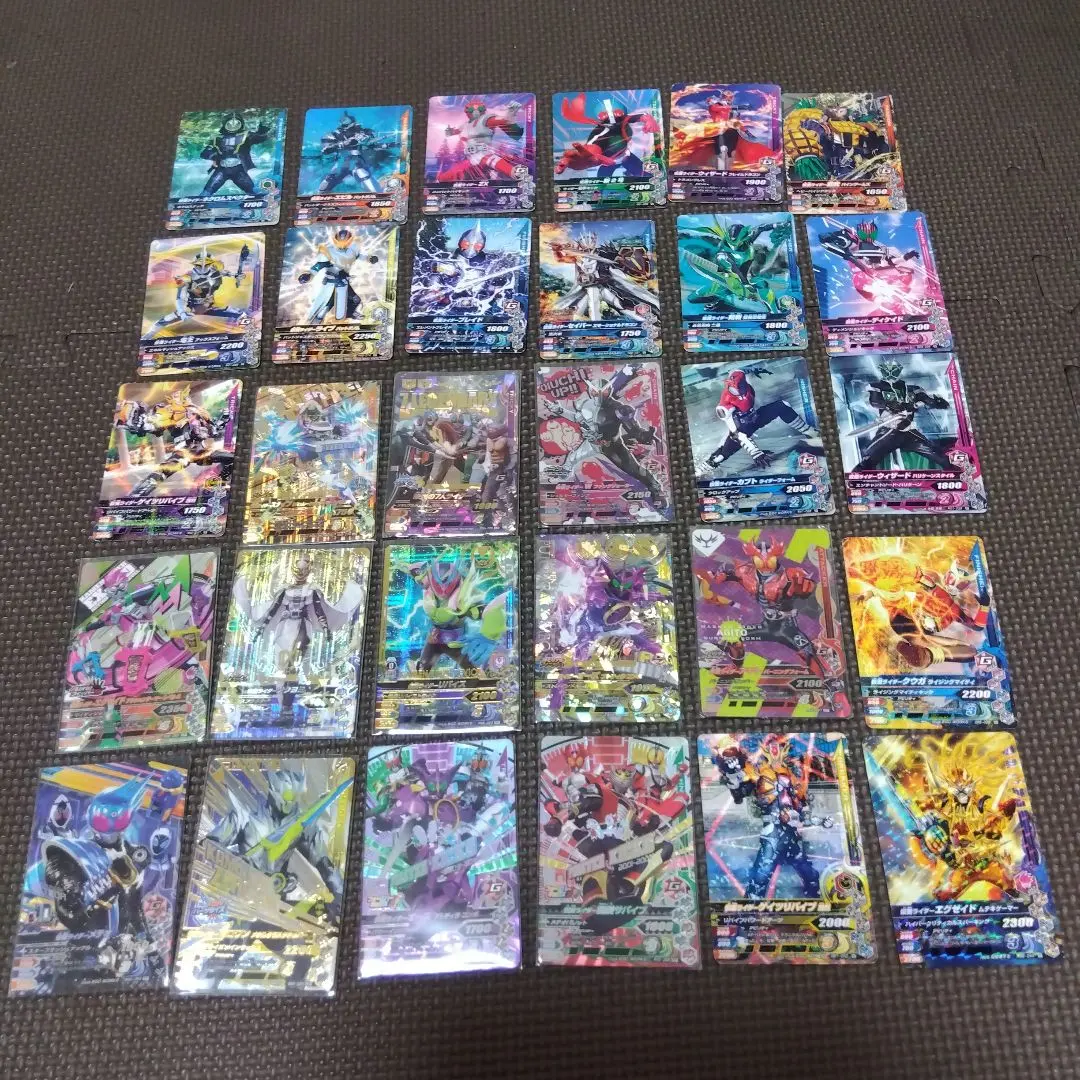 Thumbnail of Ganbarizing Card Lot of 30: 1 SR, 4 LR, 7 CP, 8 R, 10 N