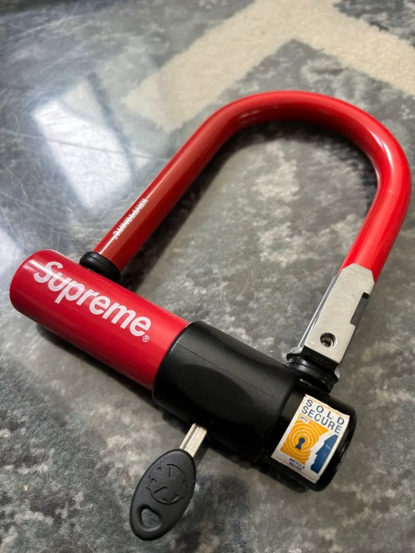 supreme U字ロックKryptonite 鍵 Supreme/Kryptonite U - Lock - UG.SHAFT