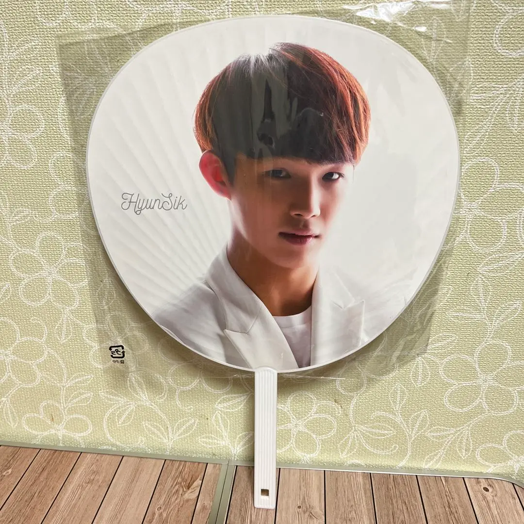 2025年最新】BTOB うちわの人気アイテム - メルカリ