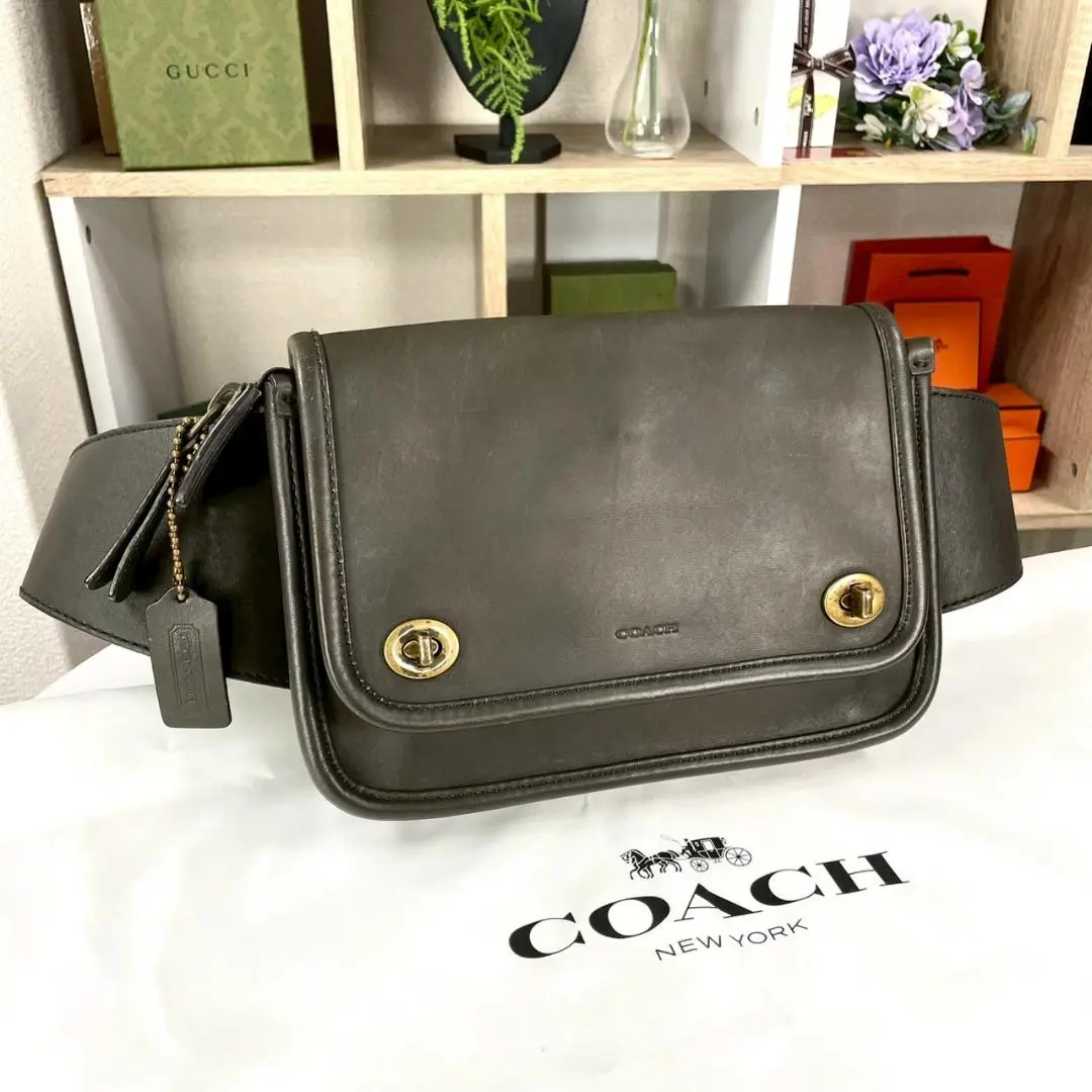 オールドコーチ レガシー ボディバッグ オールレザー ターンロック キャメル 美品✨オールドコーチ ボディバッグ オールレザー ターンロック