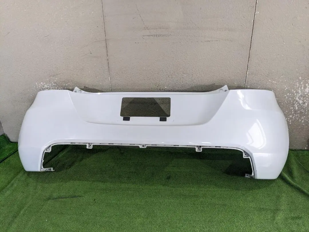 らい様 zc32s フロントバンパー 訳アリ