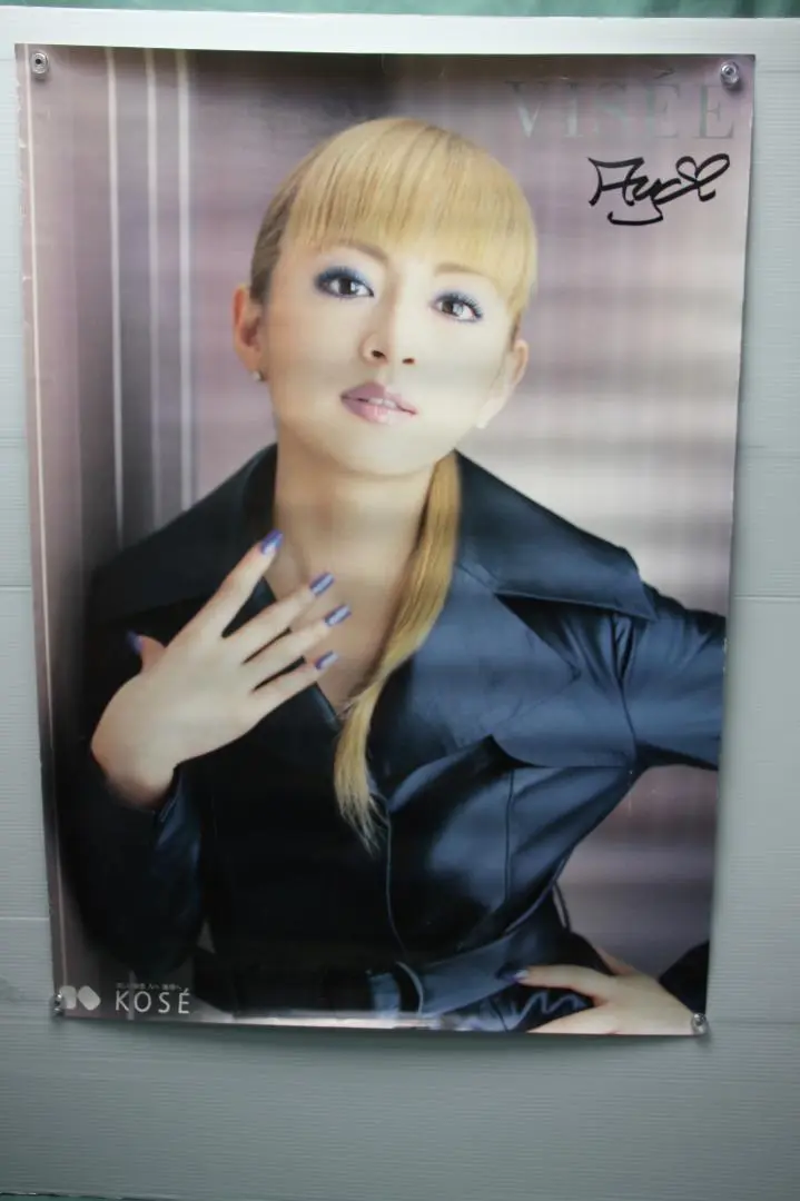 浜崎あゆみ　KOSE大型店頭ポスター 浜崎あゆみ KOSE大型店頭ポスター - メルカリ