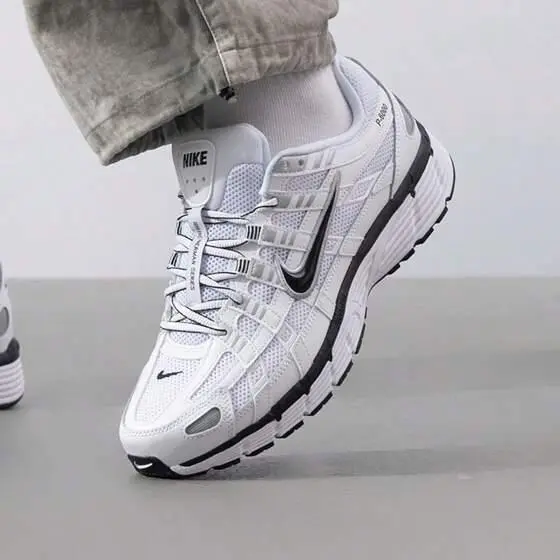 【新品】NIKE P-6000 27.5㎝ NIKE - ☆【新品】Nike Wmns P-6000 ハイテクスニーカー 27.5の