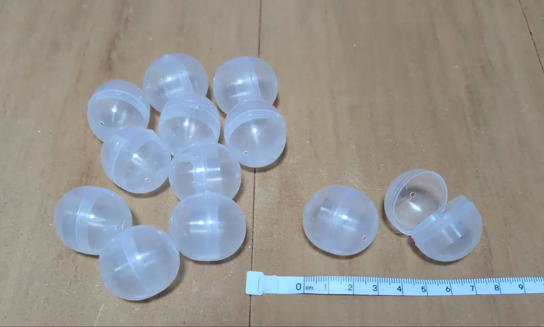 Thumbnail of ★ Gachagacha Capsule Clear Plastic Hemisphere Cases - Set of 12