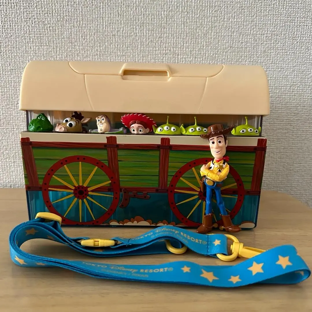 Thumbnail of Popcorn bucket