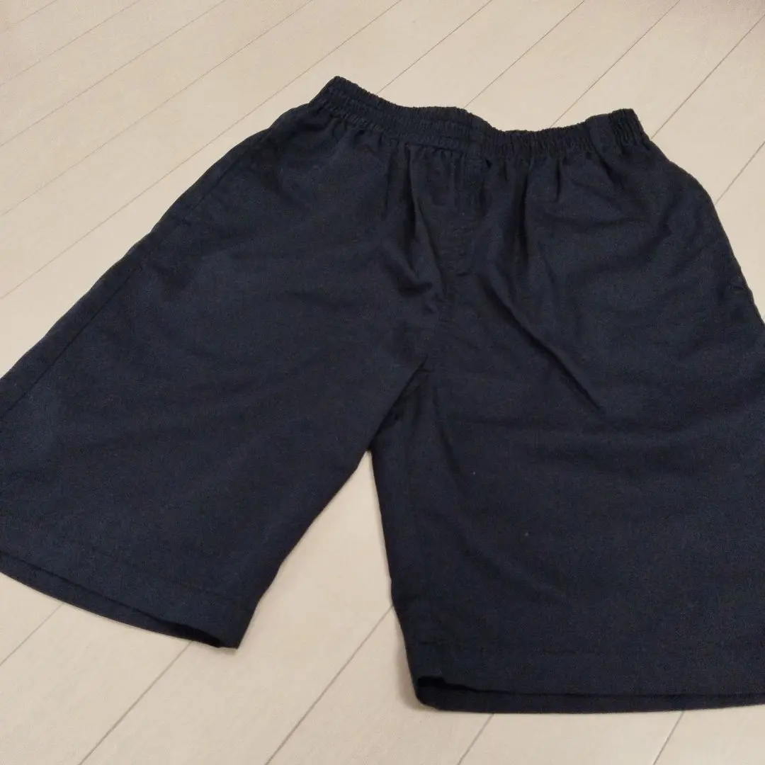 Thumbnail of Black shorts (elastic waist)
