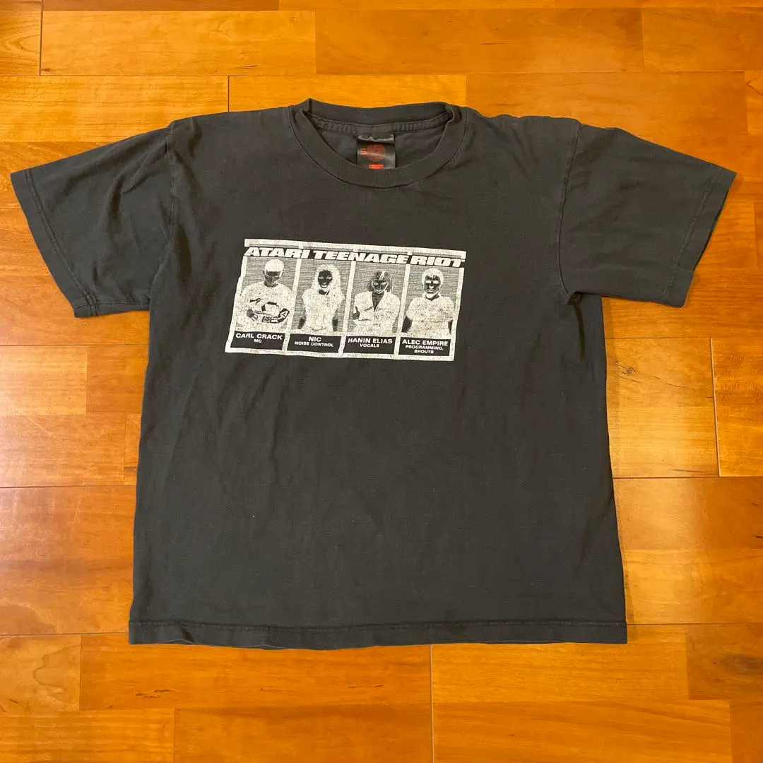 レア☆匿名配送 ATARI TEENAGE RIOT Tシャツ ヴィンテージ 値下げ】超激レア！ ATARI TEENAGE RIOT ヴィンテージTシャツ