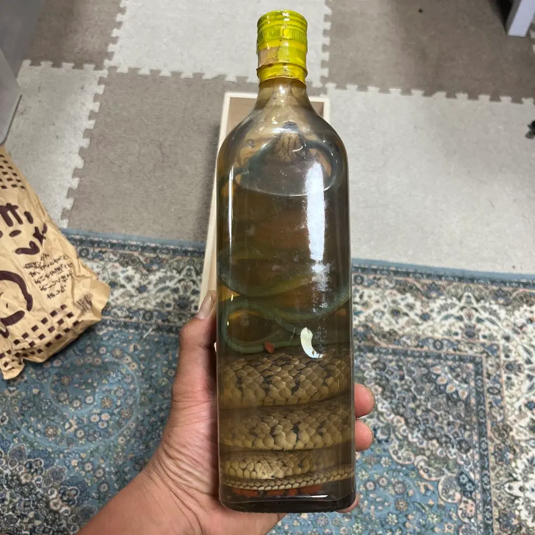 コブラ酒/高麗人参酒 コブラ標本 滋養強壮 蛇酒 その他