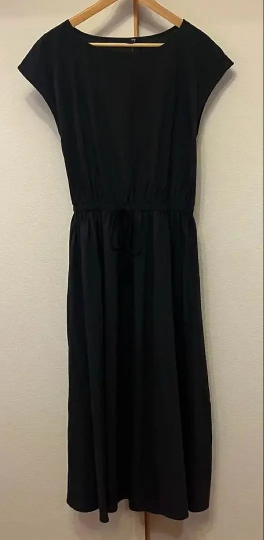 Thumbnail of Short-sleeved long dress