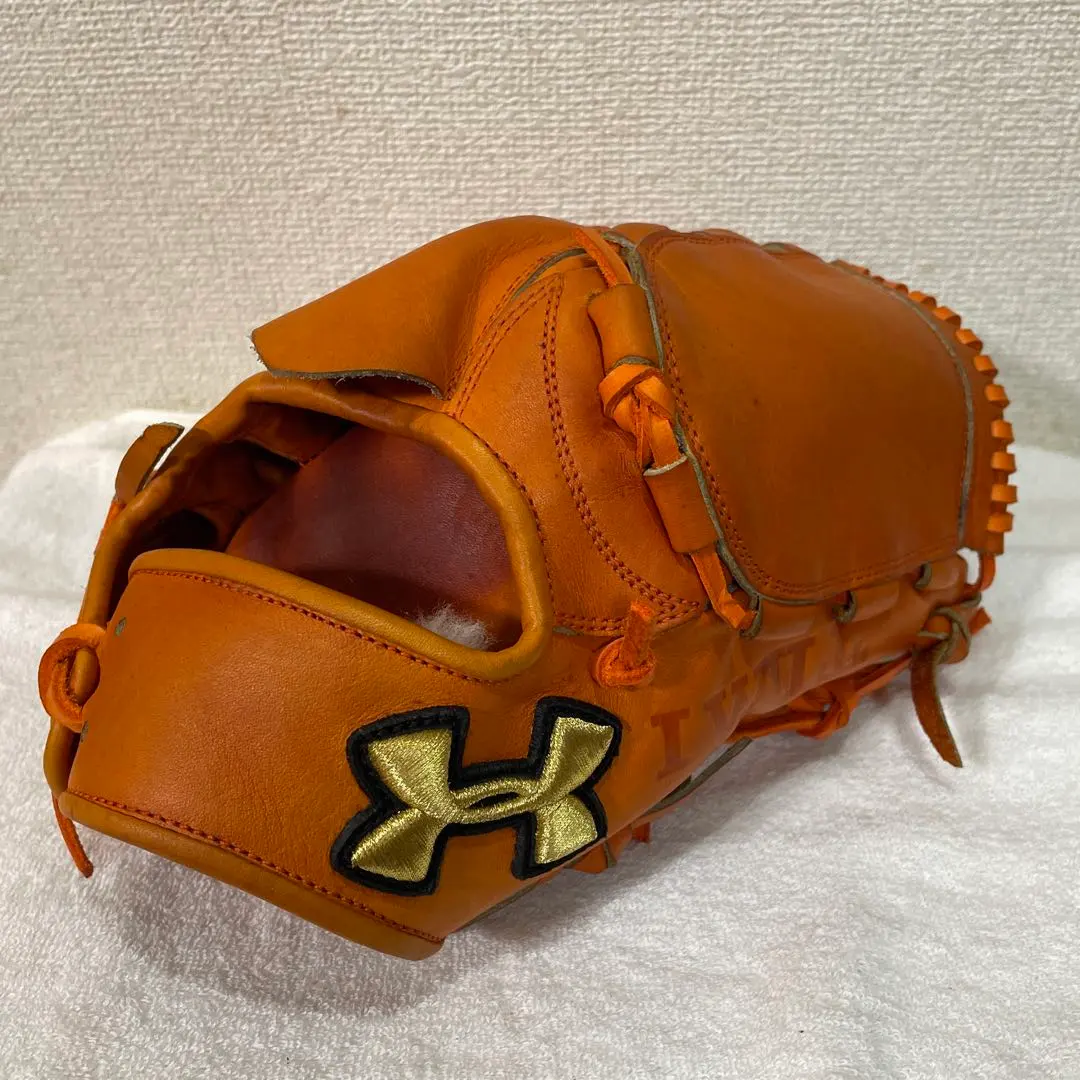 Thumbnail of Under Armour Order Hardball Pitcher Glove Only Rare Item