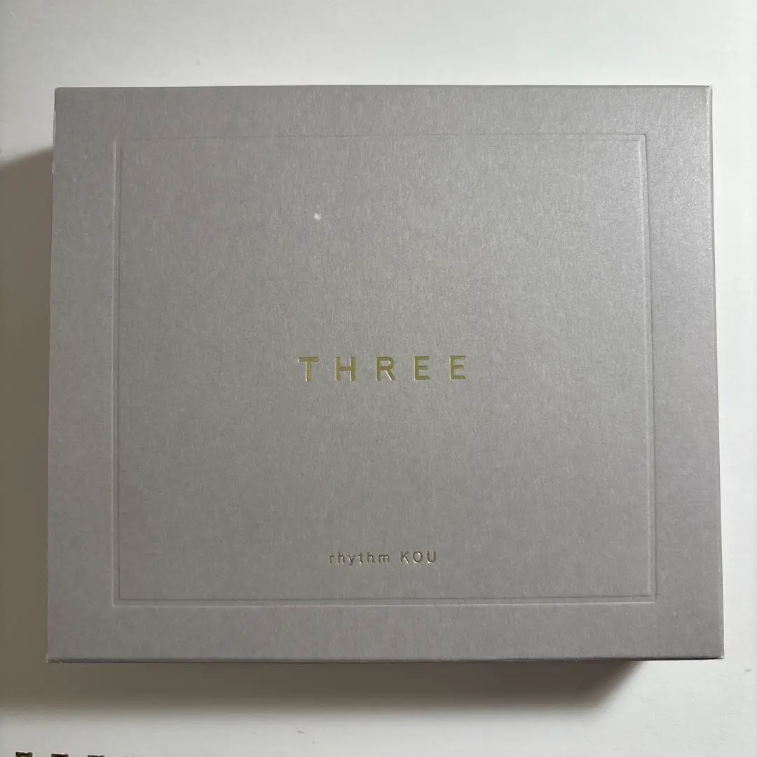定価:10450円  THREE お香　リズム コウ 艶 THREEがブランド初のお香を一部店舗限定で発売。 | Vogue Japan