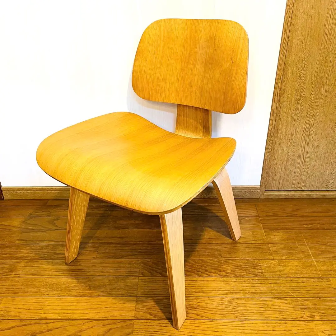 Herman Miller ハーマンミラー イームズ DCW リプロダクト イームズ | DCWダイニングチェア - デザイナーズ家具