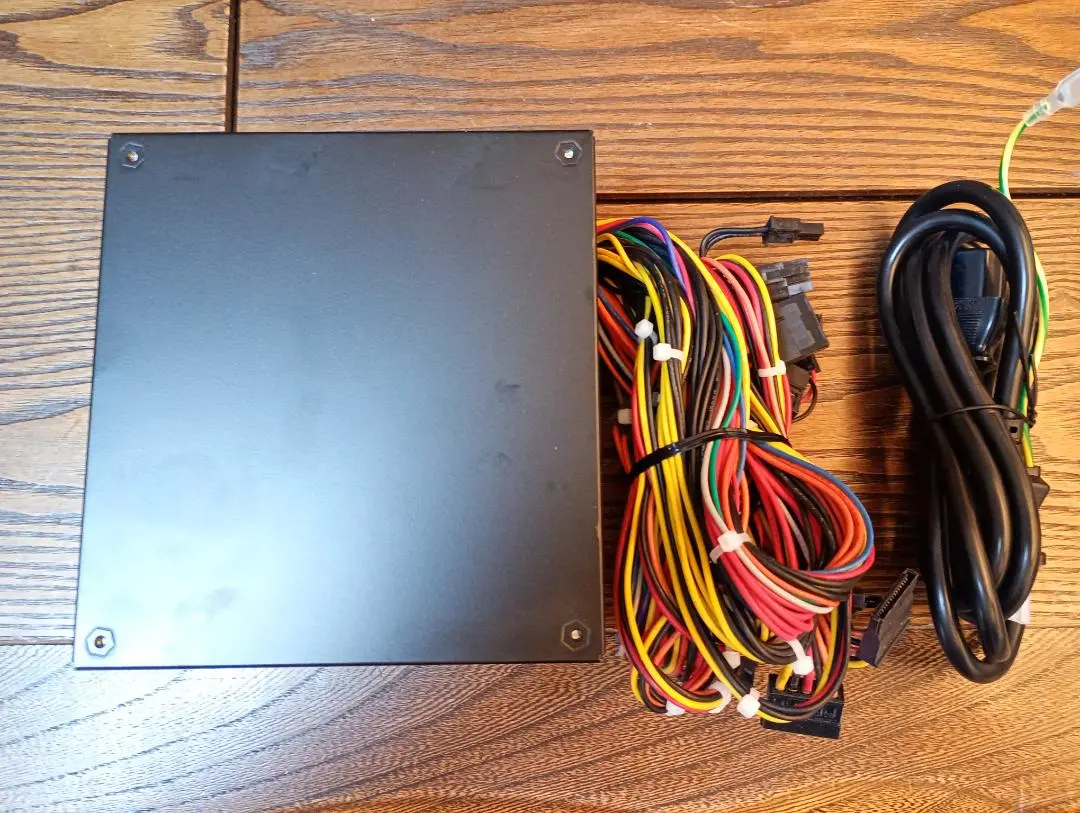 KRPW-AK650W/88+ 650W 電源ユニット 楽天市場】玄人志向 STANDARDシリーズ 80 PLUS Silver 650W ATX