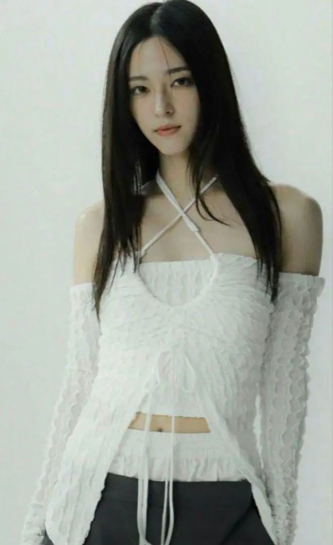 メルトザレディ fleur open tops即完売 未使用タグ付き メルトザレディ fleur mini skirt/fleur open tops - メルカリ