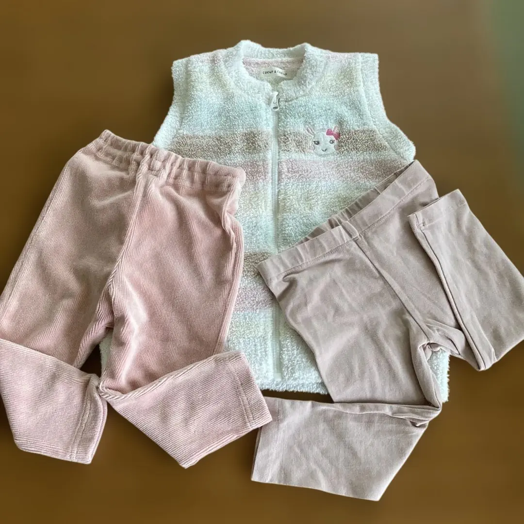 Thumbnail of Coeur a Coeur baby vest & H&M pants, pink leggings