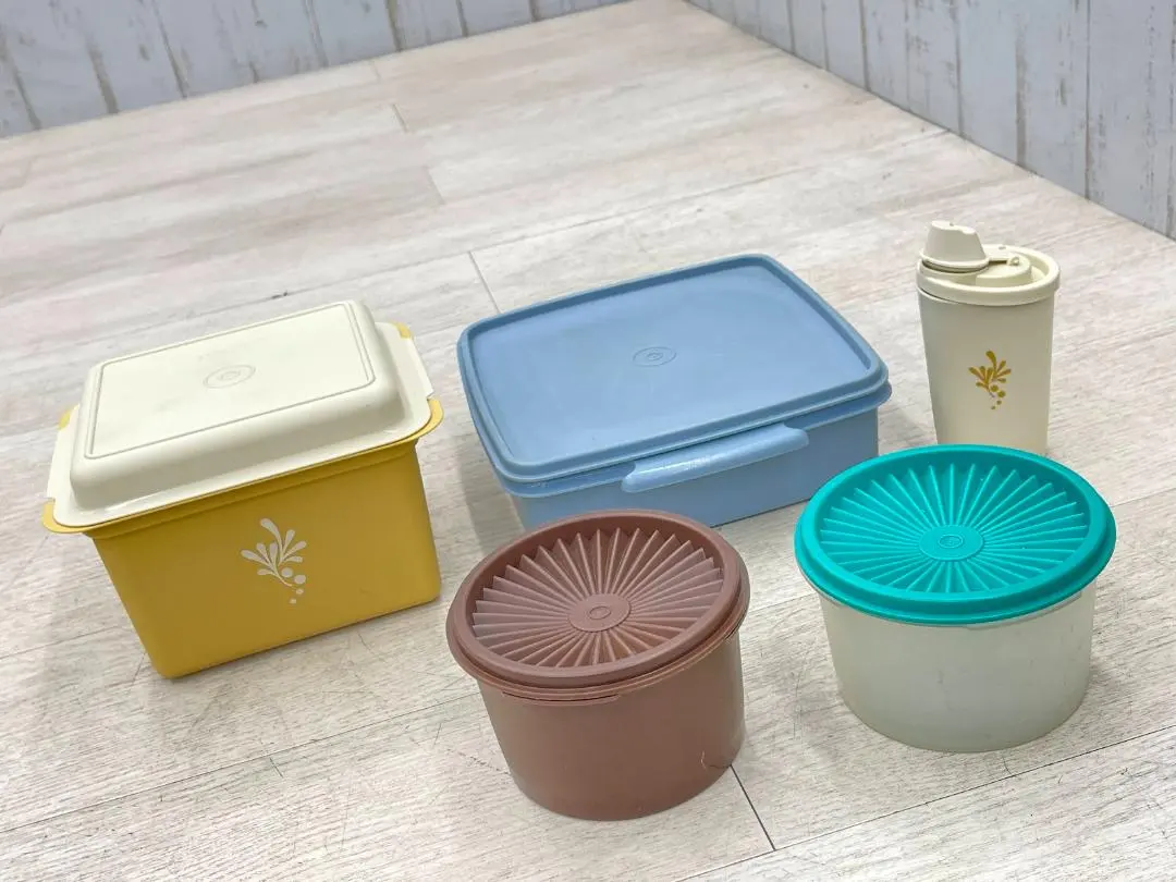 Thumbnail of Tupperware Bread Case Mini Decorator 5-piece set, food storage containers