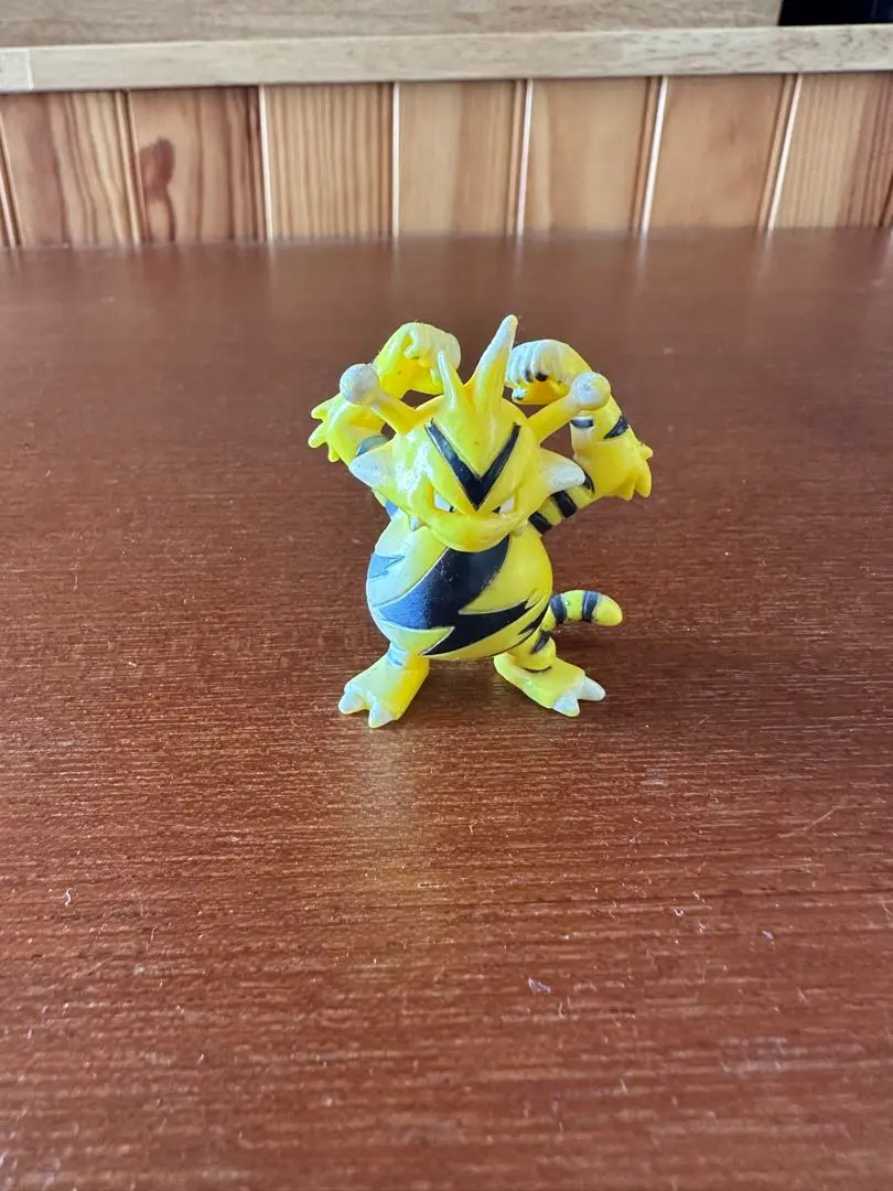 【超貴重】<未開封> ポケモン　モンコレ　エレブー 超貴重】<未開封> ポケモン モンコレ エレブー