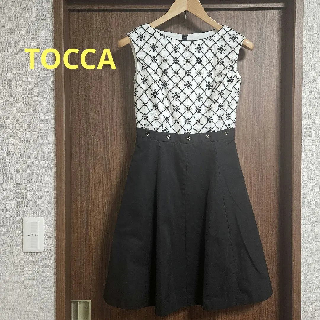 Thumbnail of TOCCA dress, white and black, sleeveless, knee-length skirt