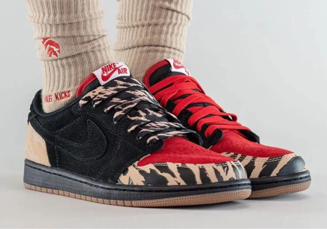 【本物保証 /関税・送料無料】Sole Fly Nike Air Jordan 1 LOW Jordan 1 Retro Low OG SP SoleFly Men's - DN3400-001 - US