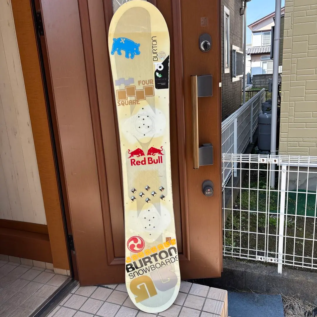 Burton T6 スノーボード 2007年モデル Burton T6 Snowboard, 2007 - CrazySnowBoarder Review