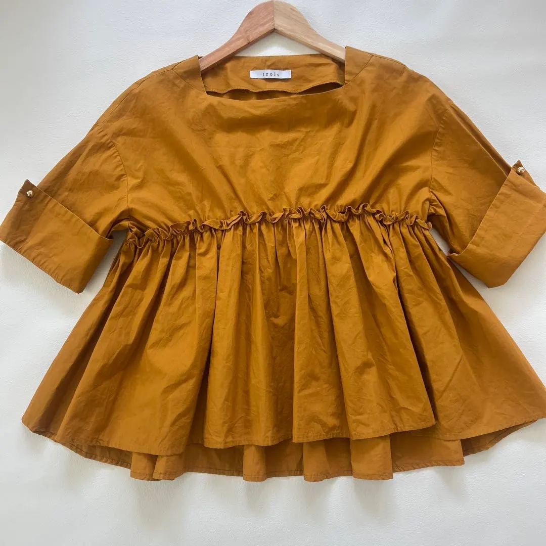 Thumbnail of Beautiful condition ✨ trois Trois frill shirt blouse cotton shirt