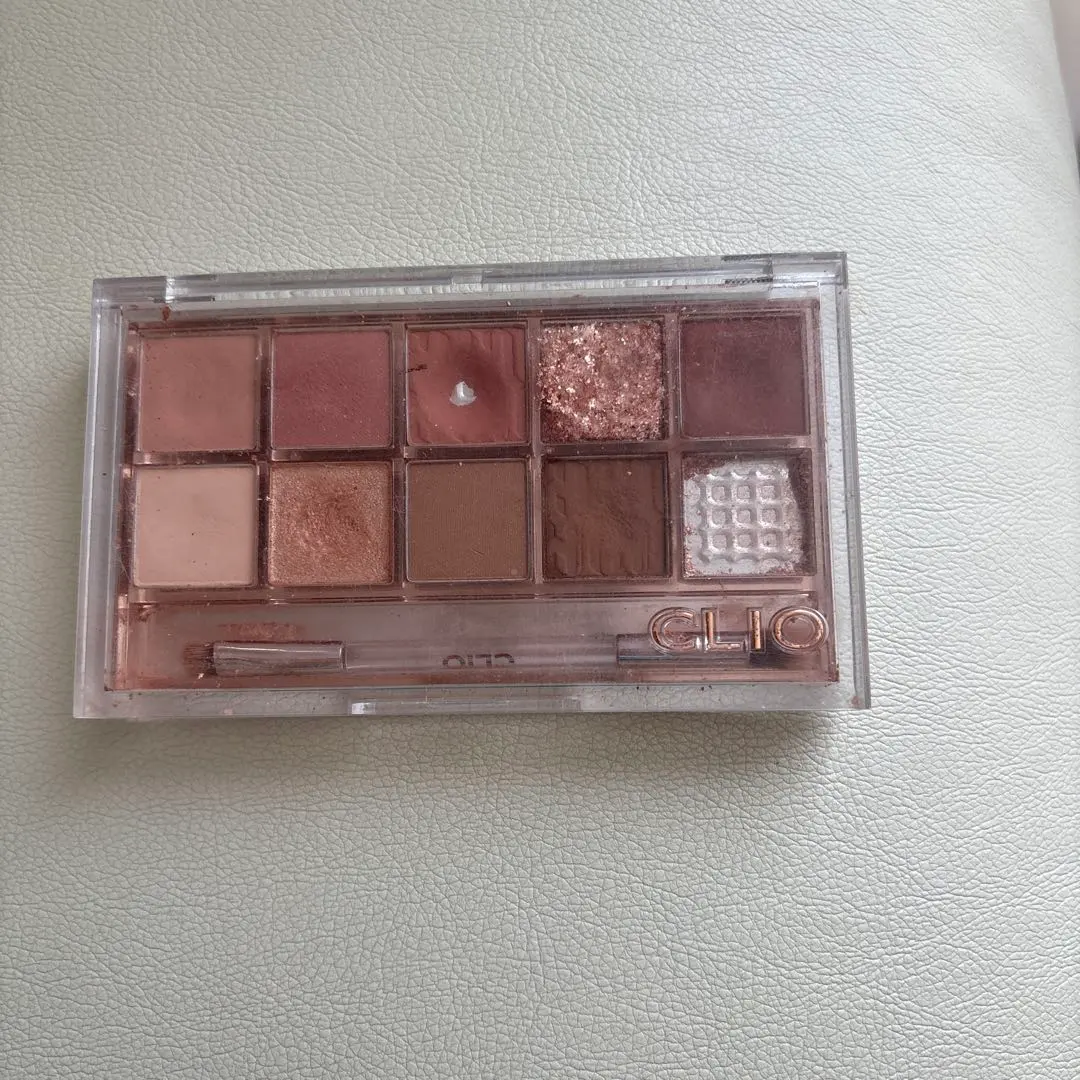 Thumbnail of CLIO 12 Palette Eyeshadow