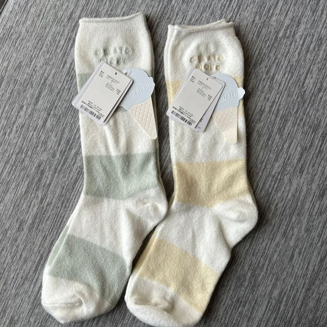 Thumbnail of gelato pique Smooth Lite 2 Border Short Socks