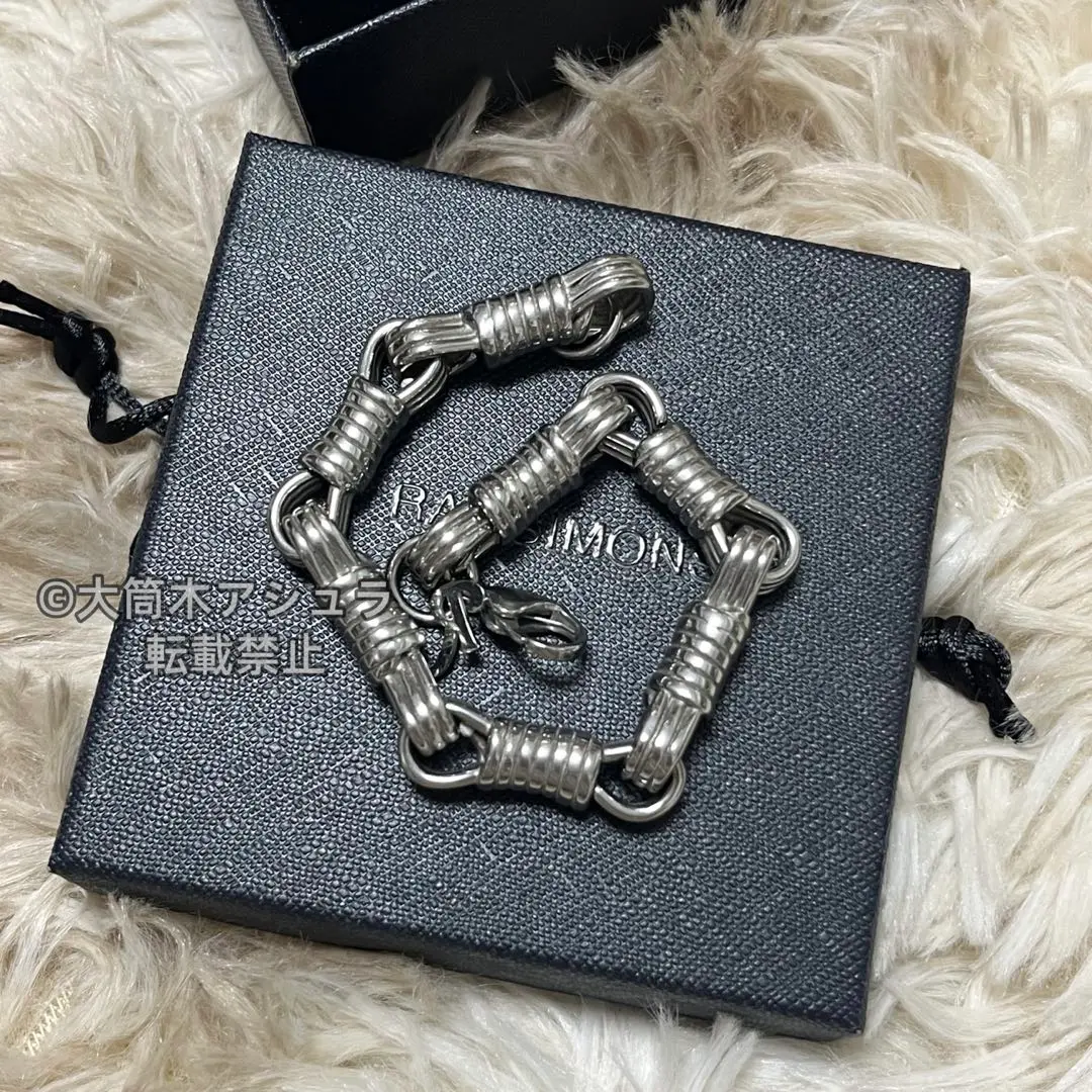 RAF SIMONS 2006SS 極少生産 レーザーカット レザーブレスレット 超希少RAF SIMONS 2006SS 極少生産 レーザーカット レザー