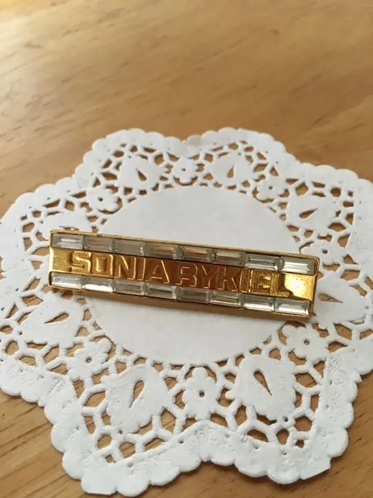 ソニアリキエル ヴィンテージ 刺繍 ヘアバレッタ 2025年最新】SONIA RYKIEL ヘアアクセサリーの人気アイテム