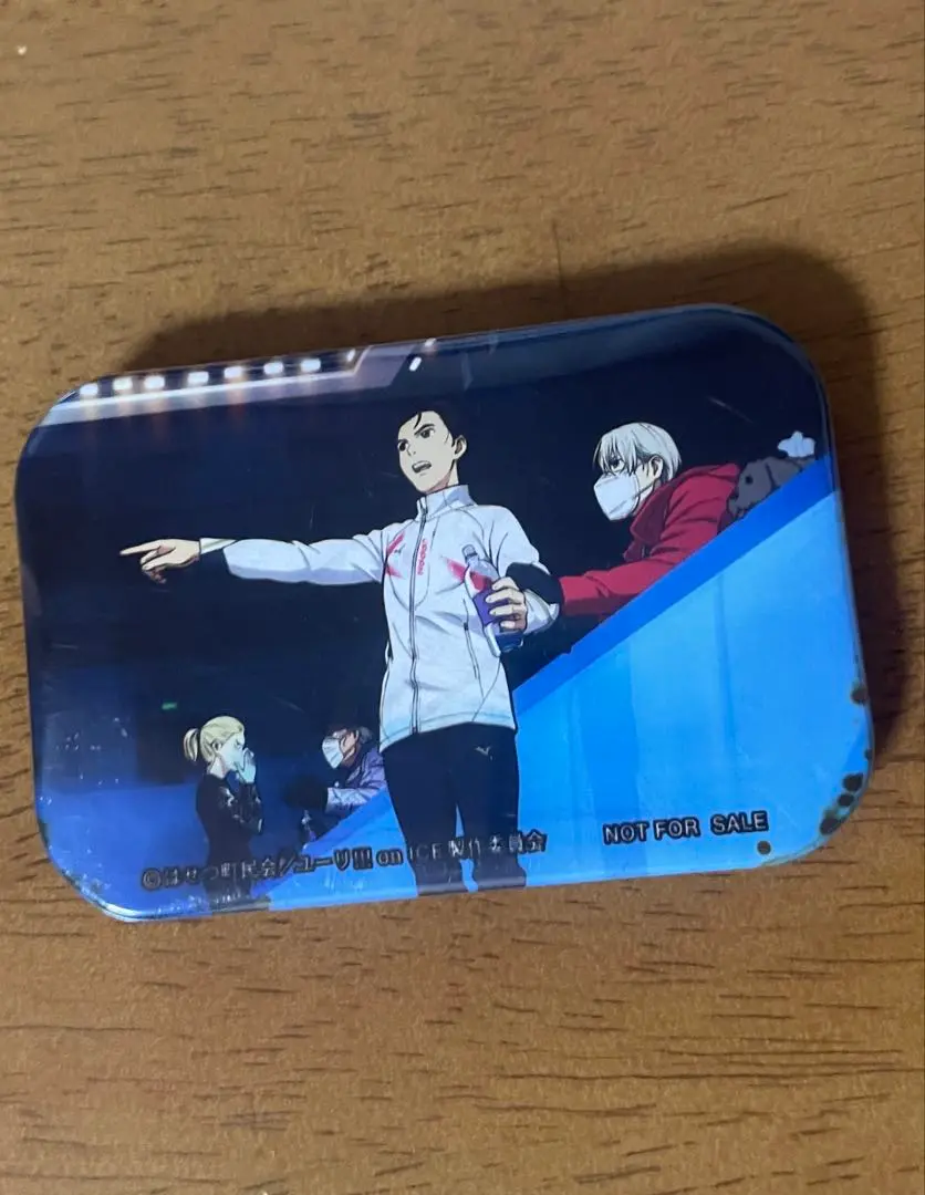 ユーリ!!! on ICE×MIZUNO　勝生勇利誕生日記念購入特典缶バッジA ユーリ!!! on ICE Mizuno 勝生勇利誕生日記念購入特典缶バッジA
