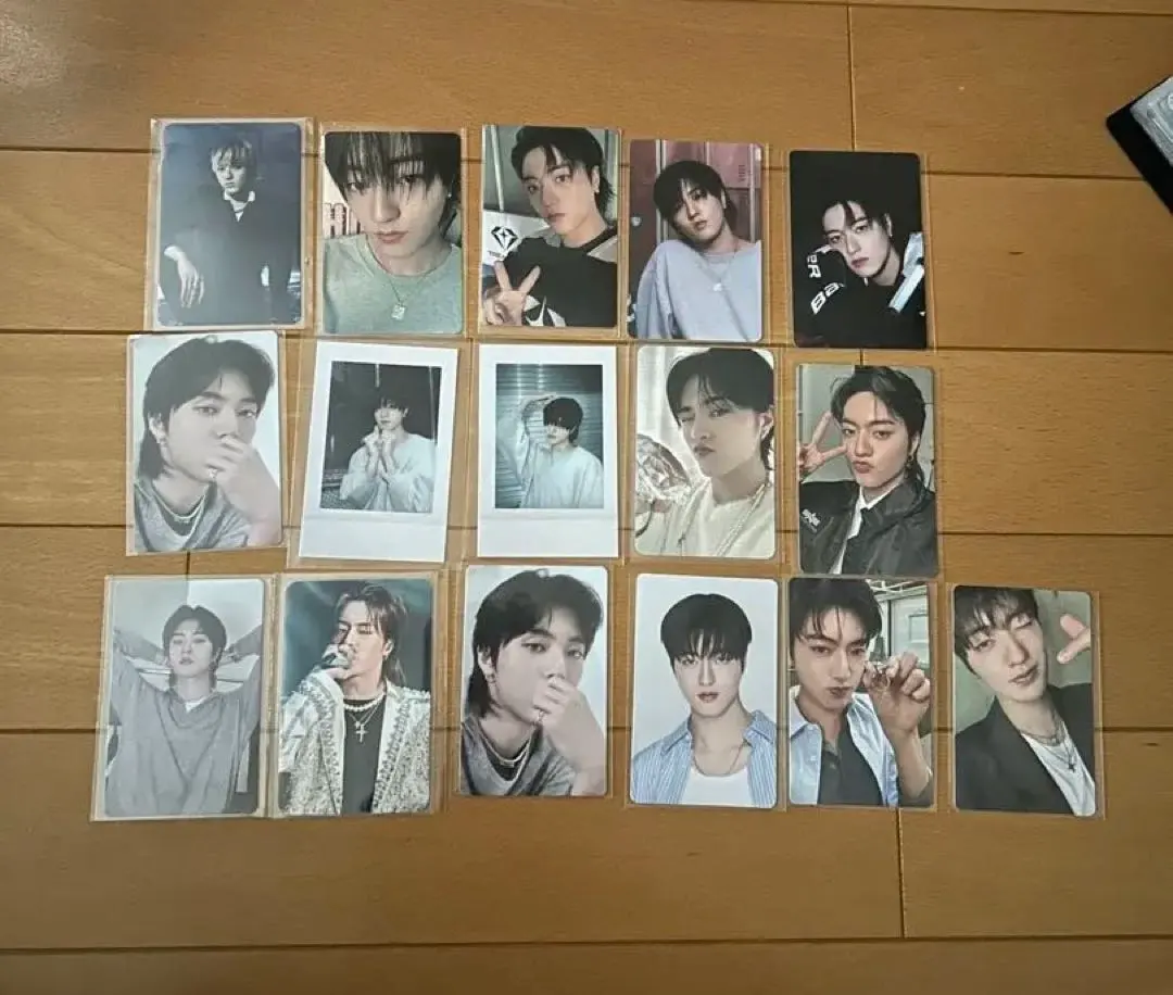 Thumbnail of Treasure Haruto Trading Card 16-card set