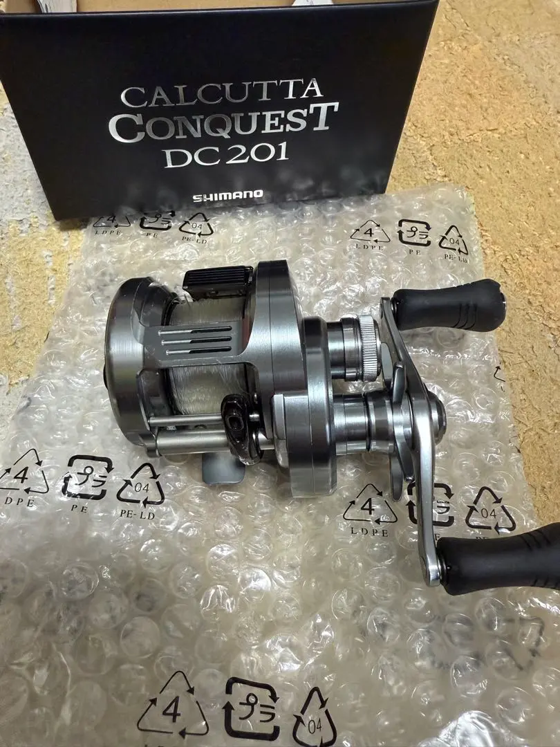 SHIMANO - SHIMANO シマノ　19　カルカッタコンクエストDC 201 シマノ '19 カルカッタコンクエストDC 201・左ハンドル