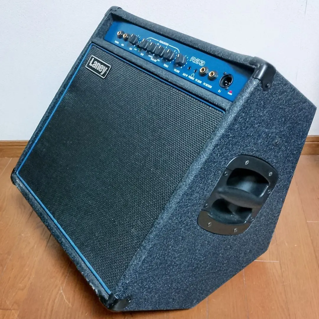 （新品同様）Laney RB3 ベース用コンボアンプ Laney ( レイニー ) RB3 ベース用コンボアンプ 送料無料