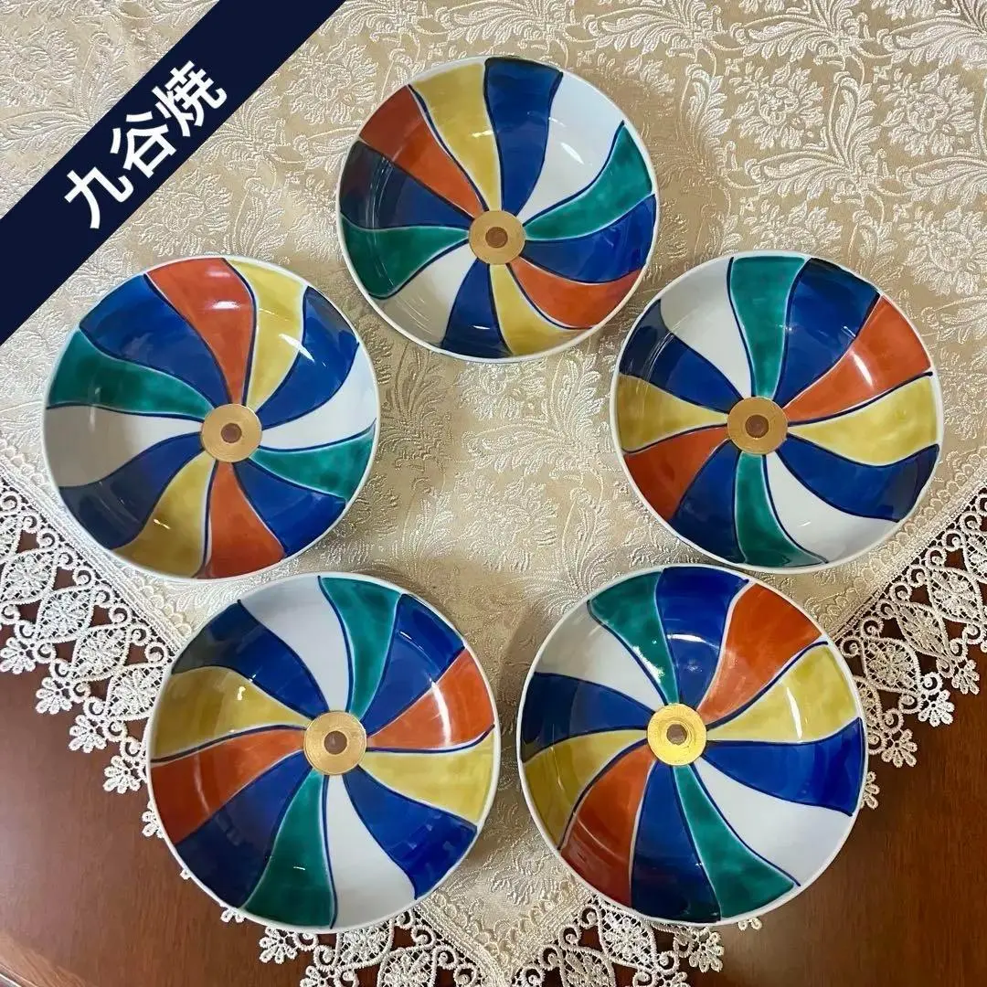 九谷焼　四代徳田八十吉作　小皿　二客　共箱　V　R3607 九谷焼 四代徳田八十吉作 小皿 二客 共箱 V R3607
