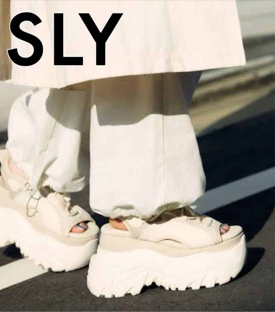2025年最新】chunky tech sneaker サンダルの人気アイテム