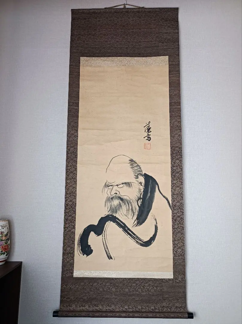真作/春芳/達磨大師図/布袋屋掛軸HI-669 真作】//春芳/達磨大師図/布袋屋掛軸HI-669 （だるま3 - 掛軸買取）