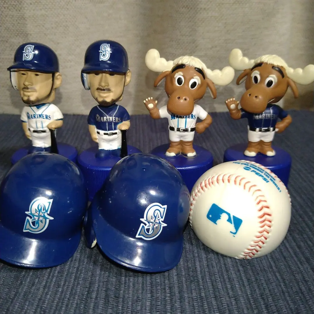 Thumbnail of Ichiro Pepsi Bottle Cap Set of 7