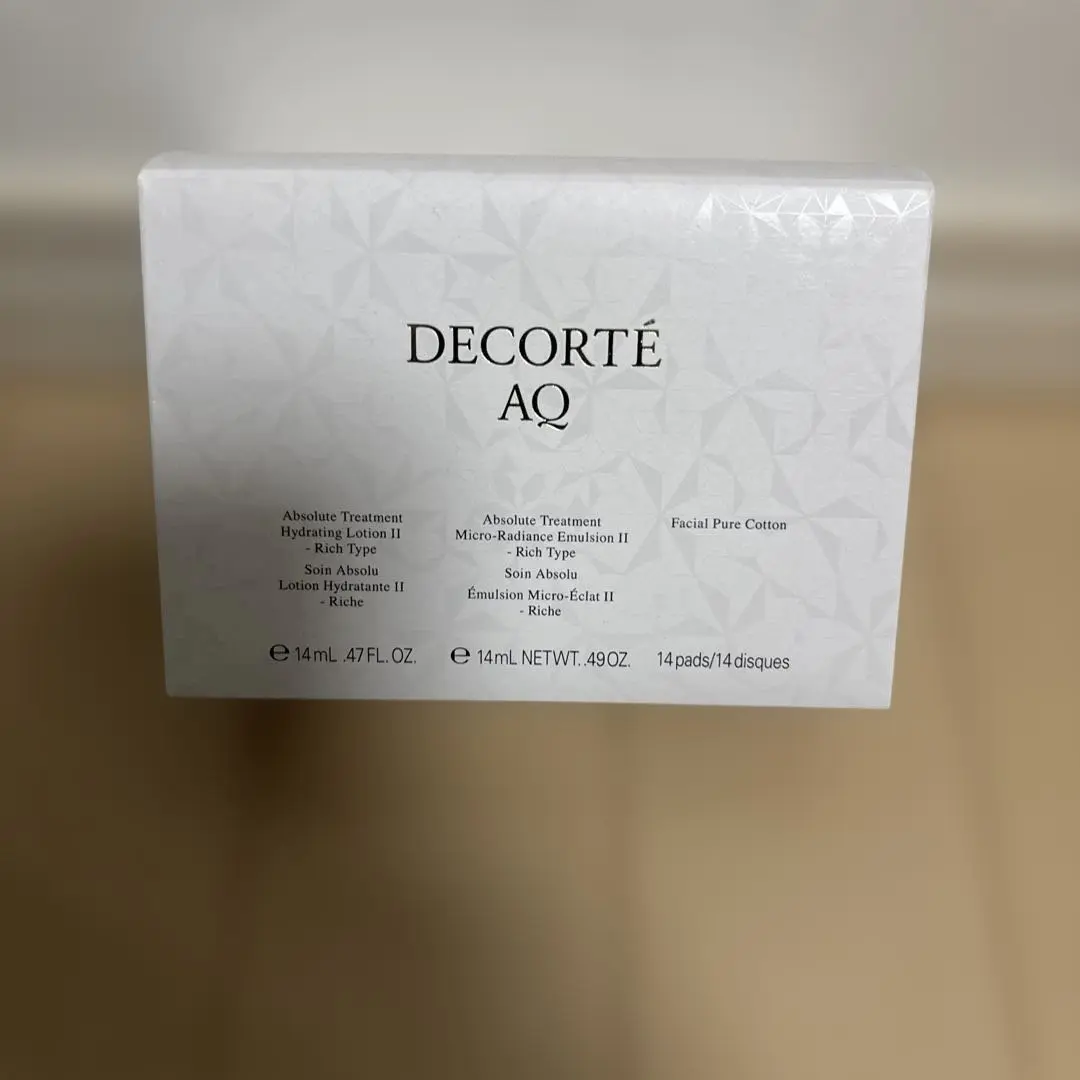 Thumbnail of Unused DECORTÉ AQ Trial Set