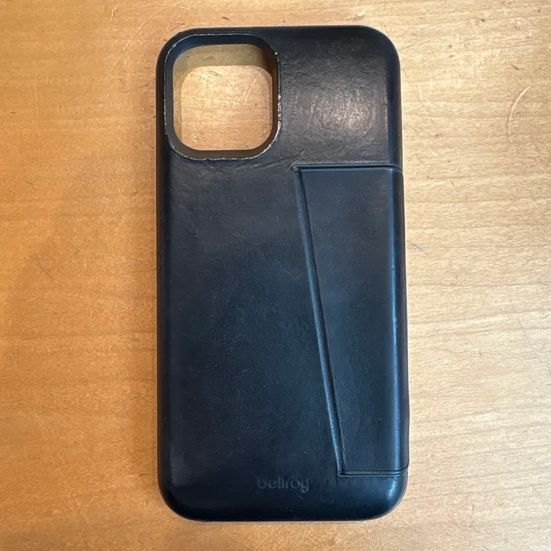 美品】iPhone 13 mini 128GB ＋ bellroyスマホケース