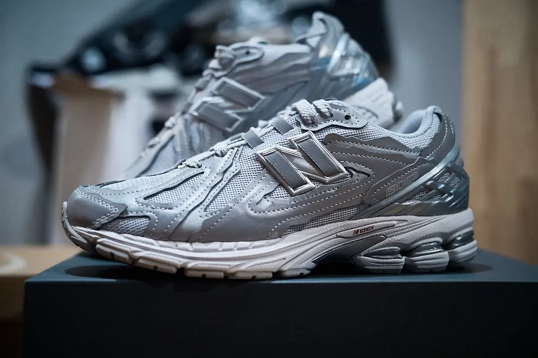 残りわずか！New Balance M1906DH 24.0㎝ ニューバランス 残りわずか！New Balance M1906DH 24.0㎝ ニューバランス スニーカー